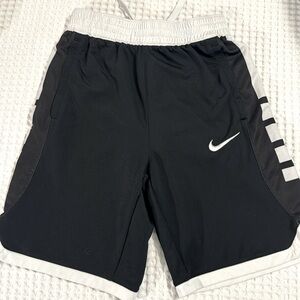 Nike Dri-Fit Boys LG Basketball Shorts